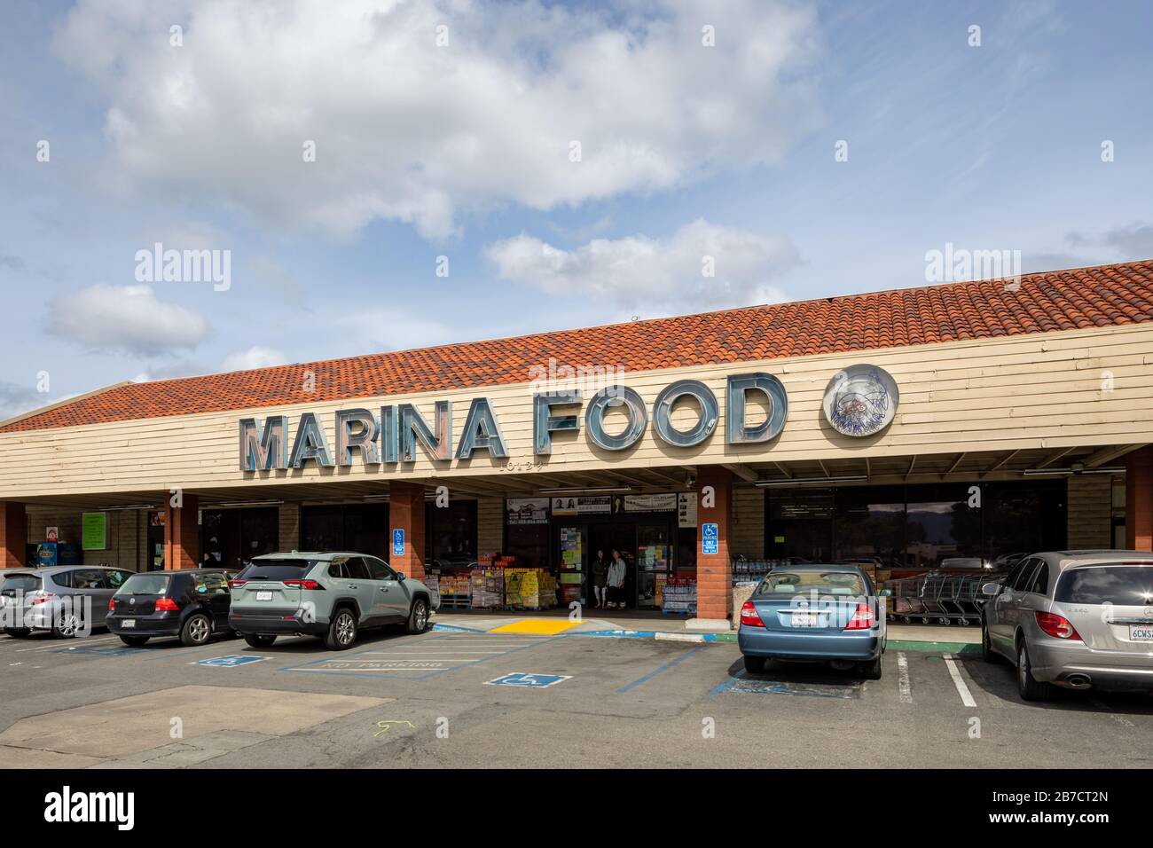 Asian supermarket hires stock photography and images Alamy