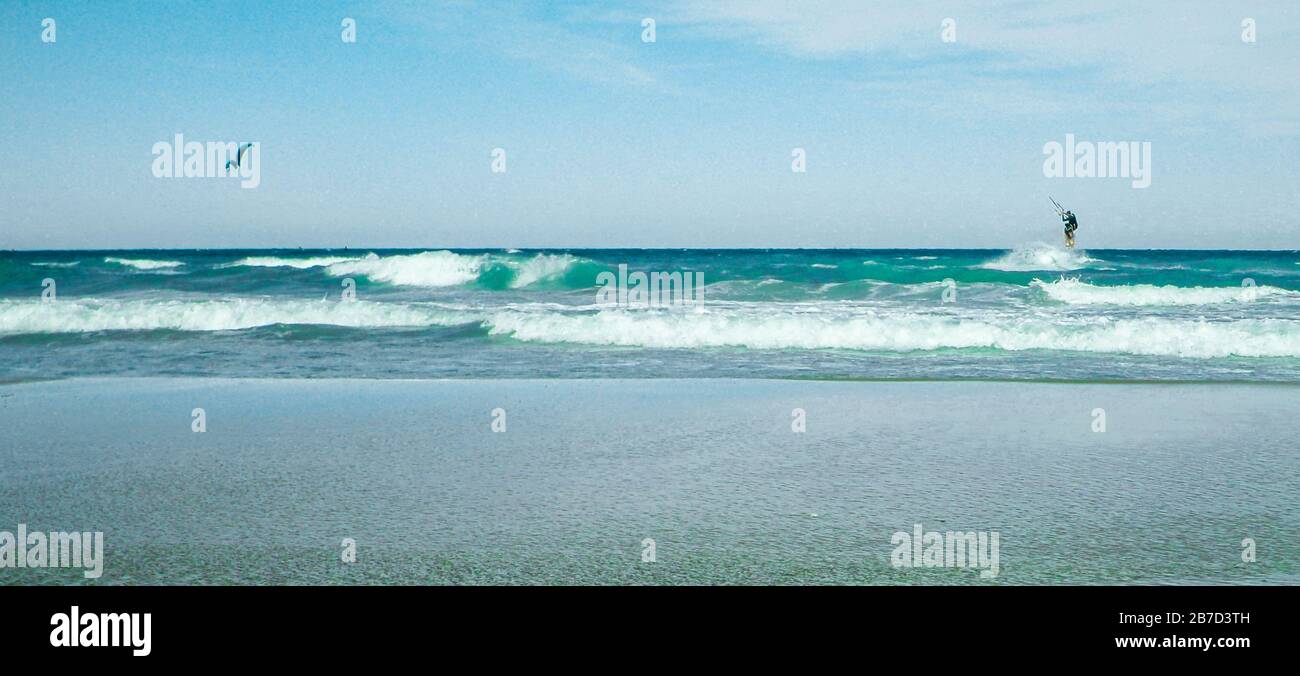 Fly kites hires stock photography and images Alamy