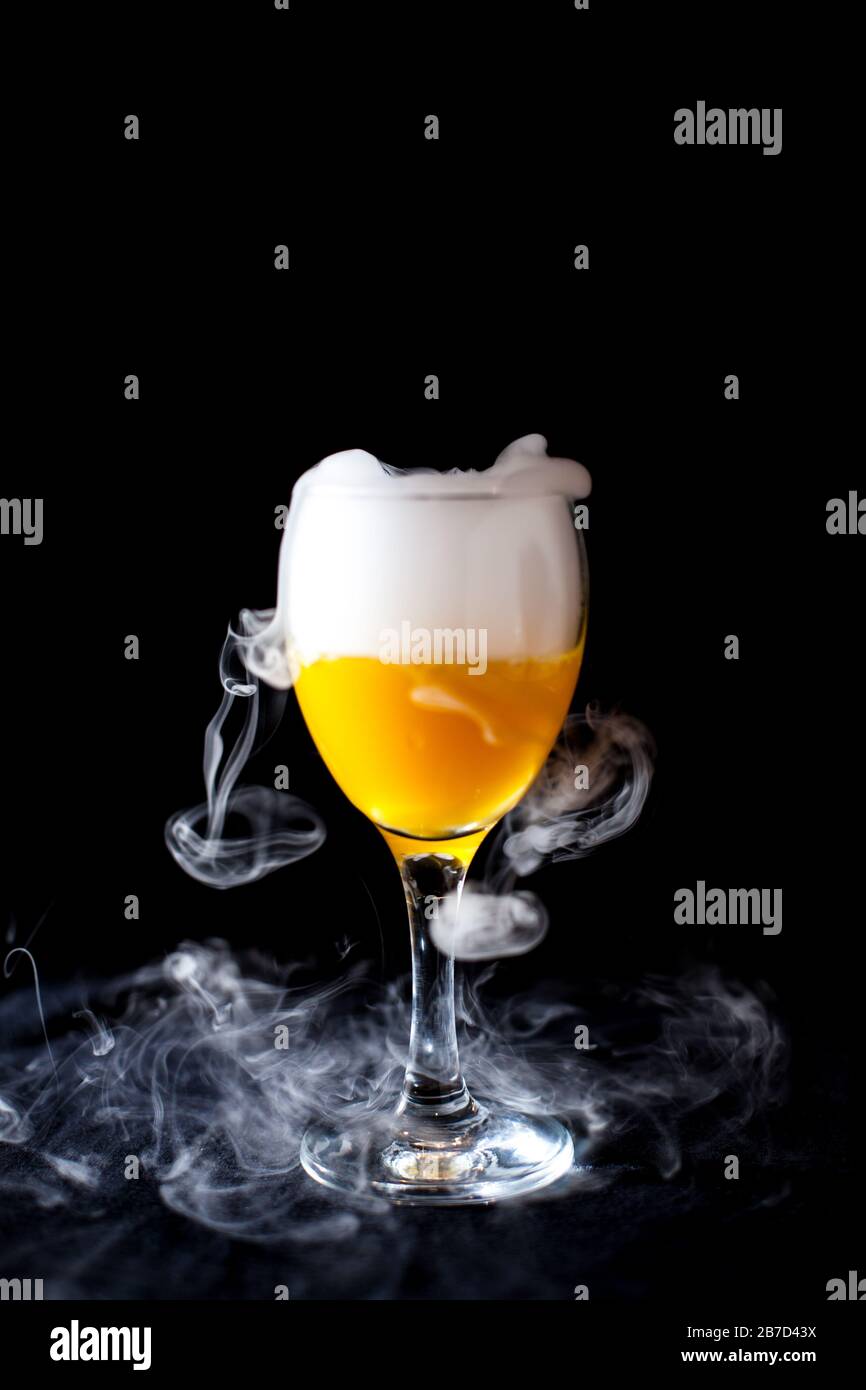 Glass water ice vapor hi-res stock photography and images - Alamy