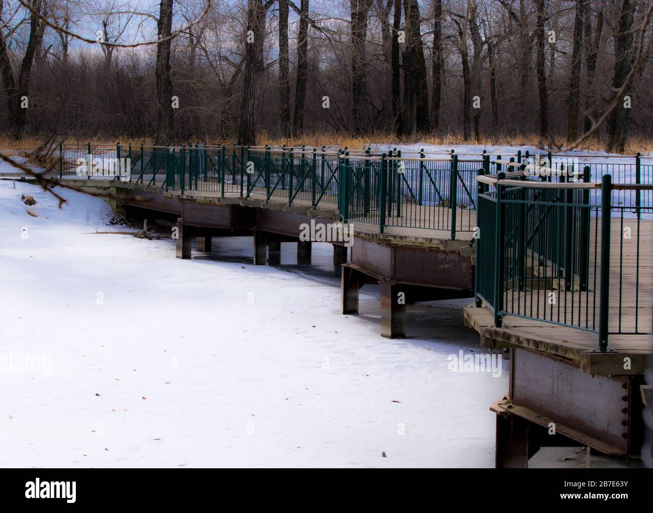 Quiet urban trail hi-res stock photography and images - Alamy