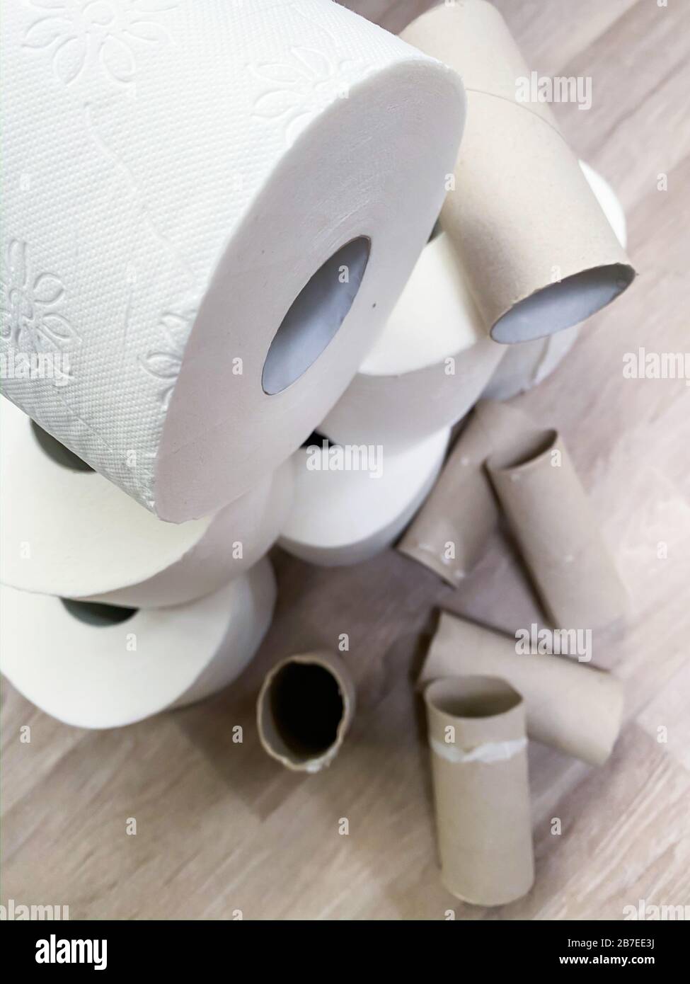 Shortage of toilet rolls hires stock photography and images Alamy