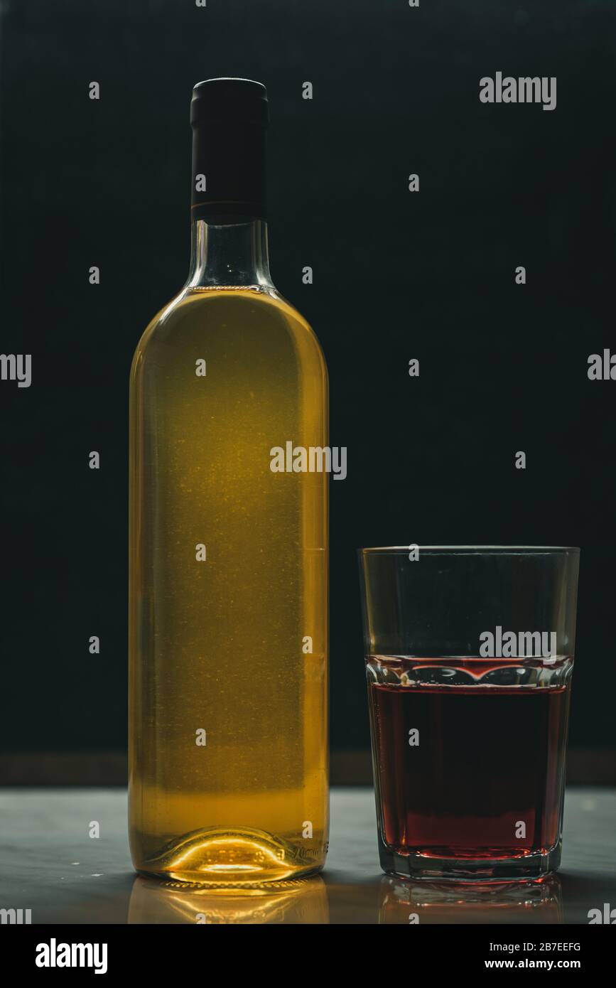 Grape juice bottle hires stock photography and images Alamy