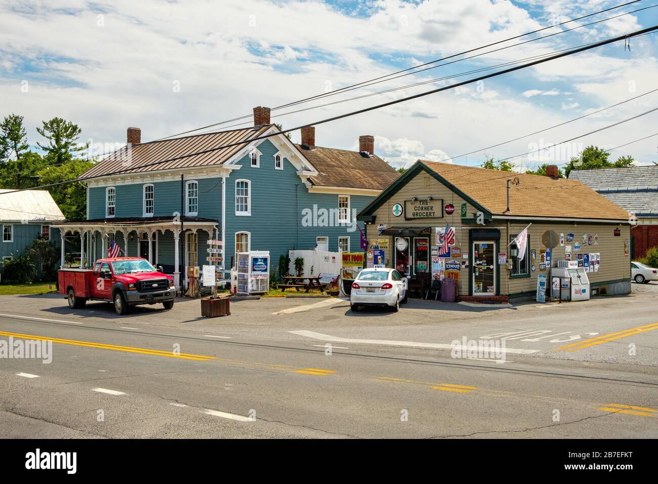 Grocery store front windows hires stock photography and images Alamy