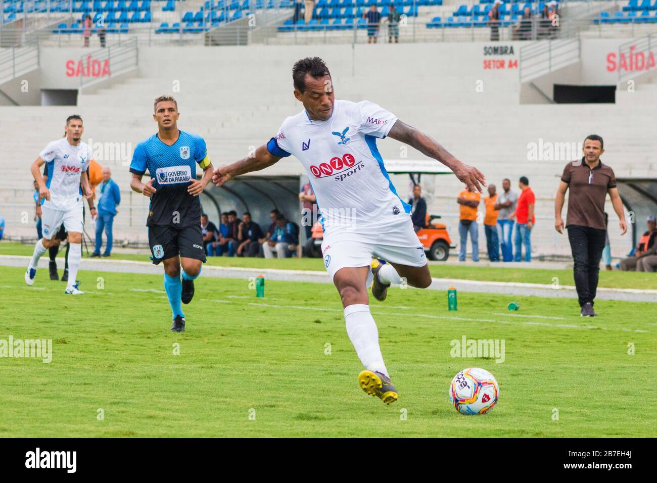 Campina Grande, Brazil. 15th Mar, 2020. Marcelinho Paraíba gives an  interview during a game between Perilima and Centro Sportivo Paraibano  (CSP), held this Sunday afternoon (15th) at the Ernani Sátyro stadium in