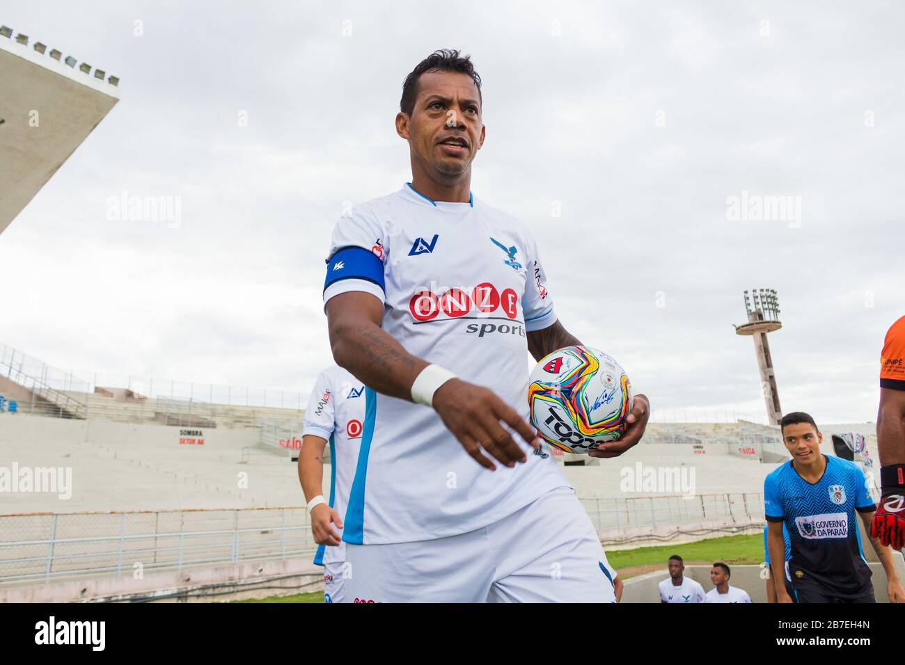 Campina Grande, Brazil. 15th Mar, 2020. Marcelinho Paraíba enters the field  before the start of the game between Perilima and Centro Sportivo Paraibano  (CSP), held this Sunday afternoon (15th) at the Ernani
