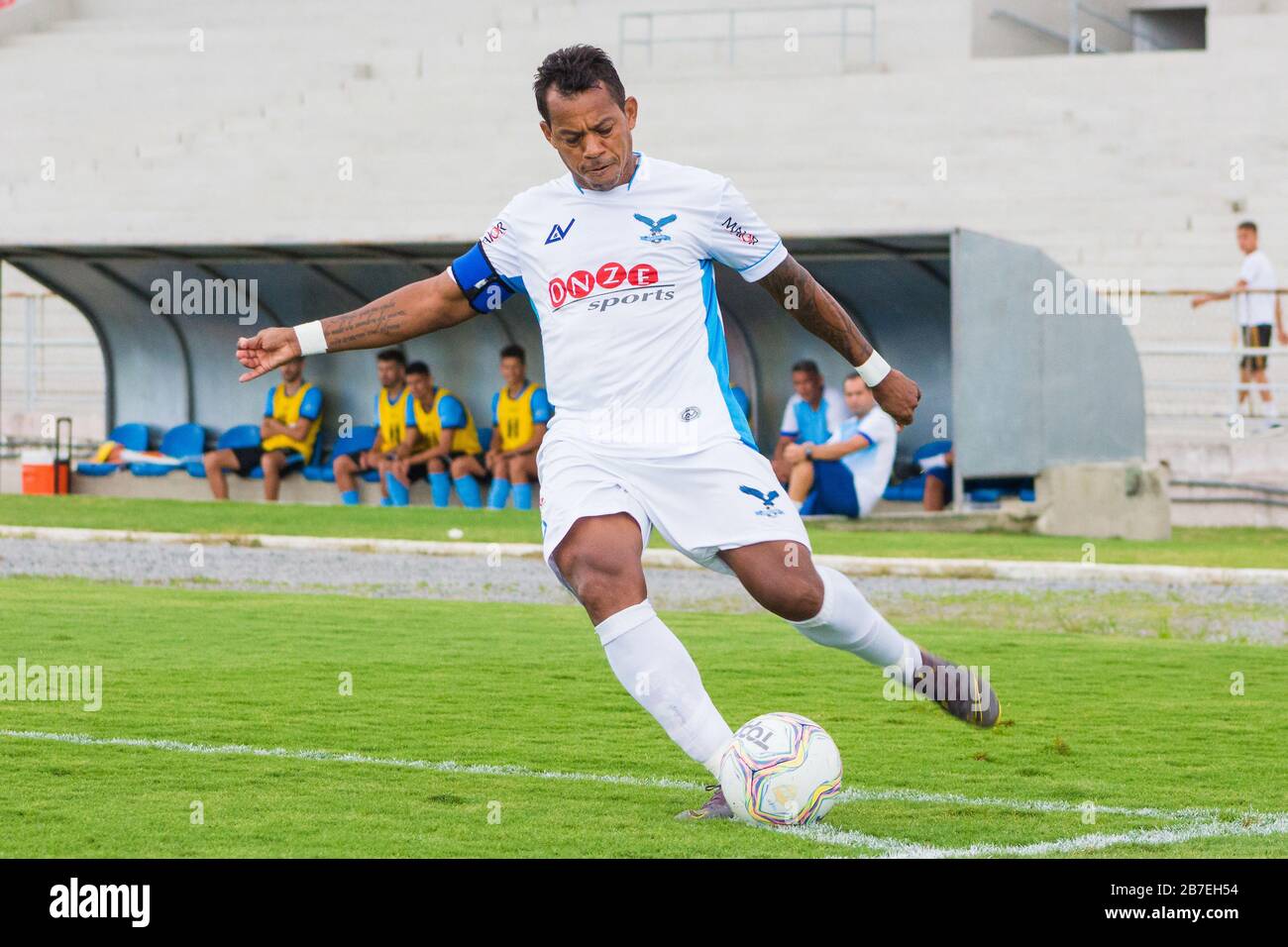 Campina Grande, Brazil. 15th Mar, 2020. Perilima&# starting png players  pose for a photo before the game between Pima and Centro Sportivo Paraibano  (CSP), hel held this Sunday afternoon (15th) at the