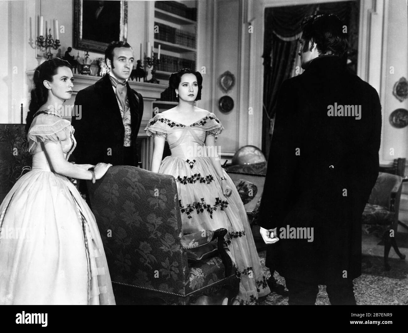 Geraldine fitzgerald as isabella david niven as edgar linton merle