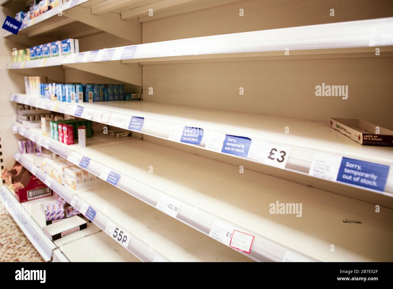 large supermarket sold out of paracetamol ibuprofen and aspirin Stock