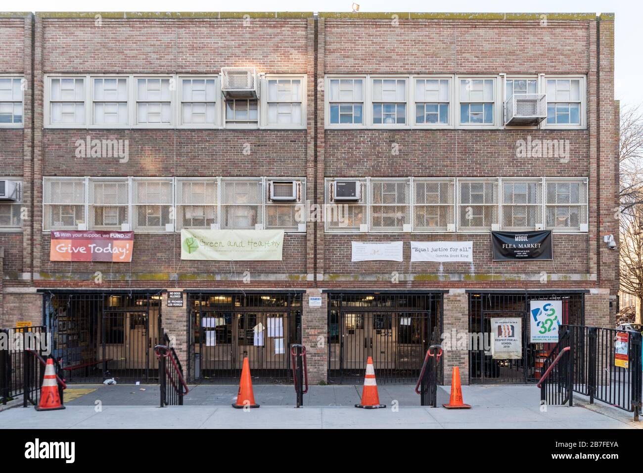 Nyc school closure hires stock photography and images Alamy