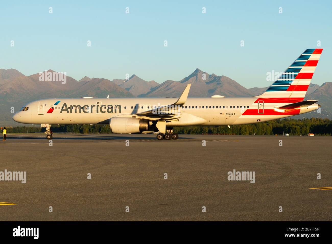American Airlines Boeing 757 taxiing at Ted Stevens Anchorage Airport in Alaska, USA. Single aisle passenger aircraft registered as N176AA. Stock Photo