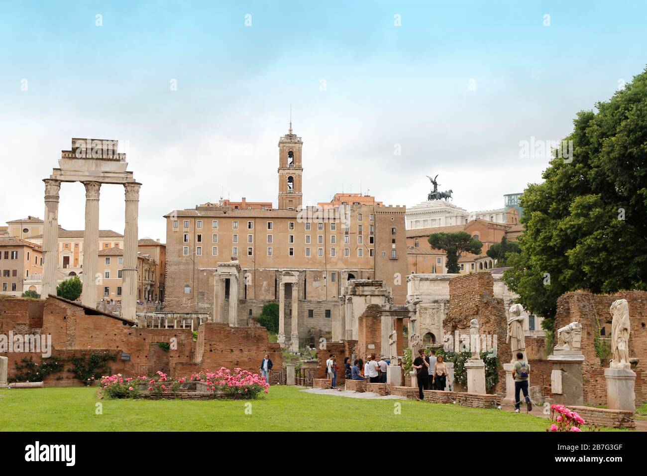 Vestal virgin roman forum hi-res stock photography and images - Page 2 -  Alamy