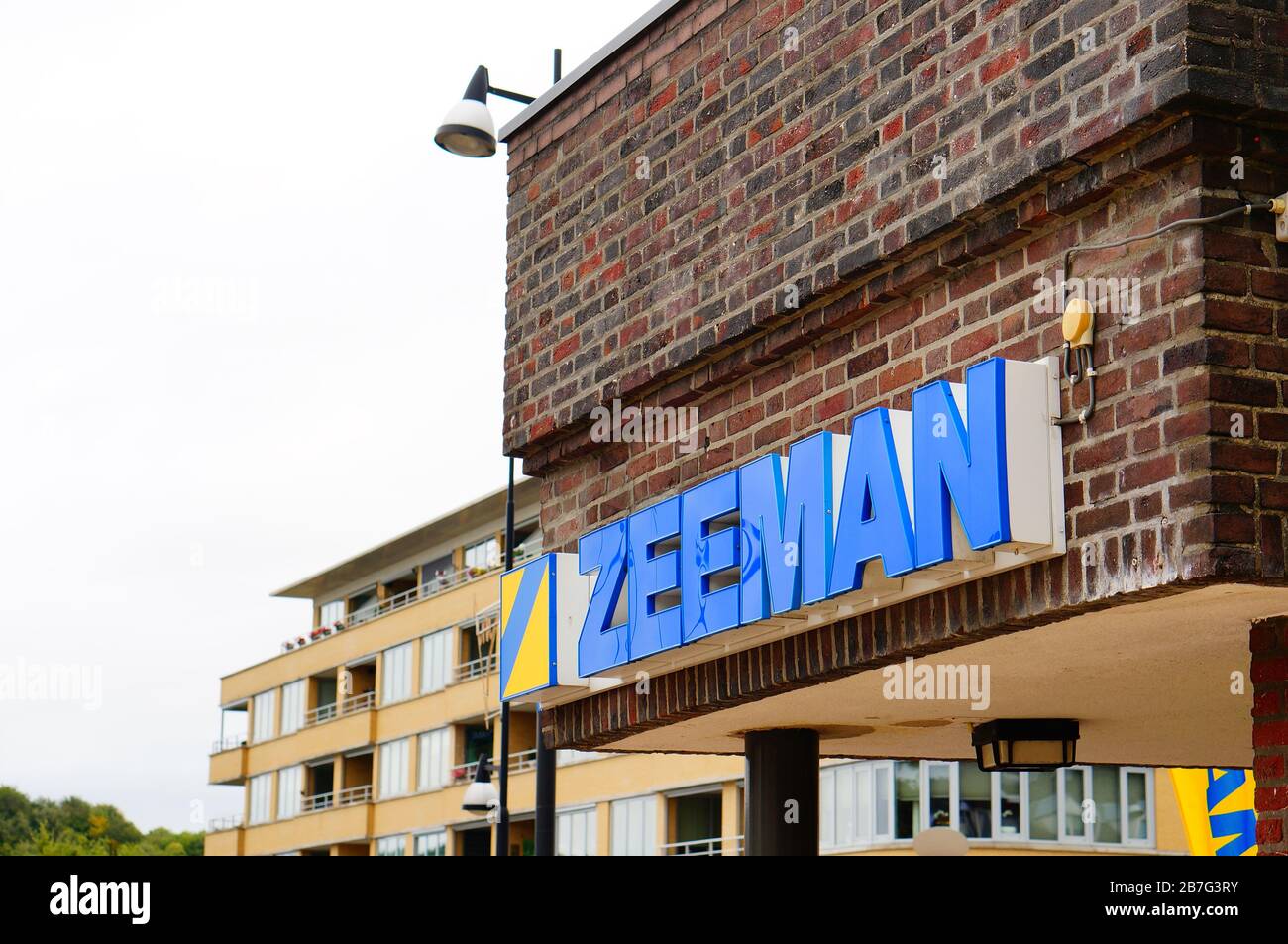 Shop zeeman hi-res stock photography and images - Alamy