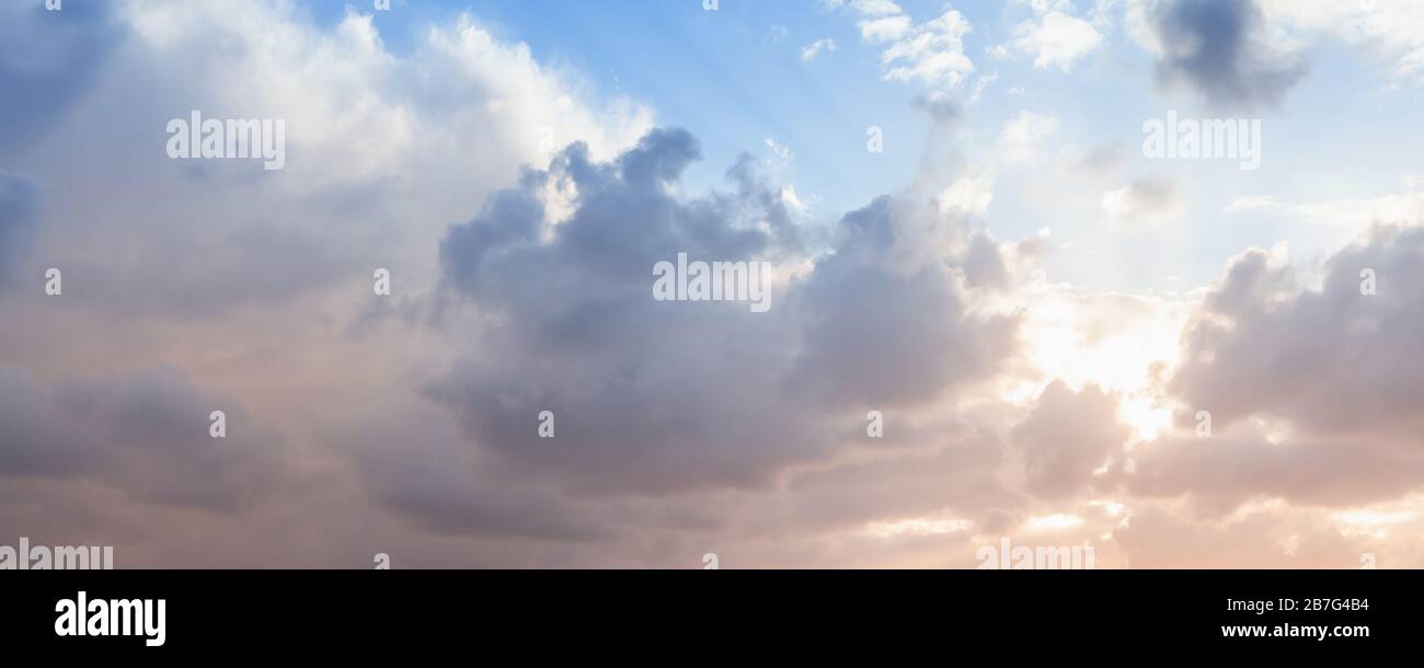 Cloudy weather sky with sunlight hi-res stock photography and images ...