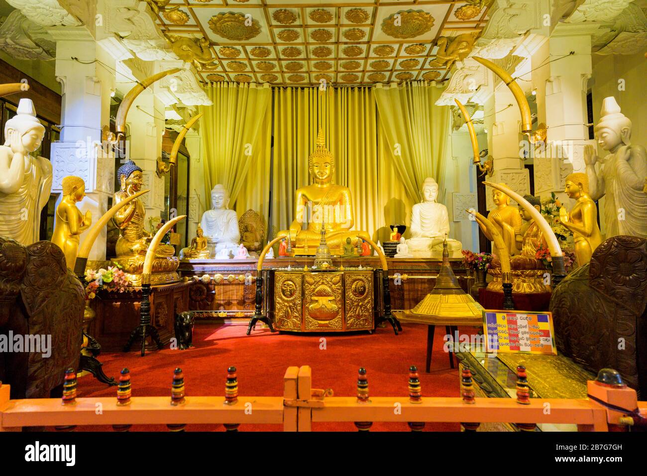 Sri Lanka Kandy Sinhala ancient capital Sri Dalada Maligawa Temple of the Sacred Tooth Relic Buddhist Buddhism interior Stock Photo