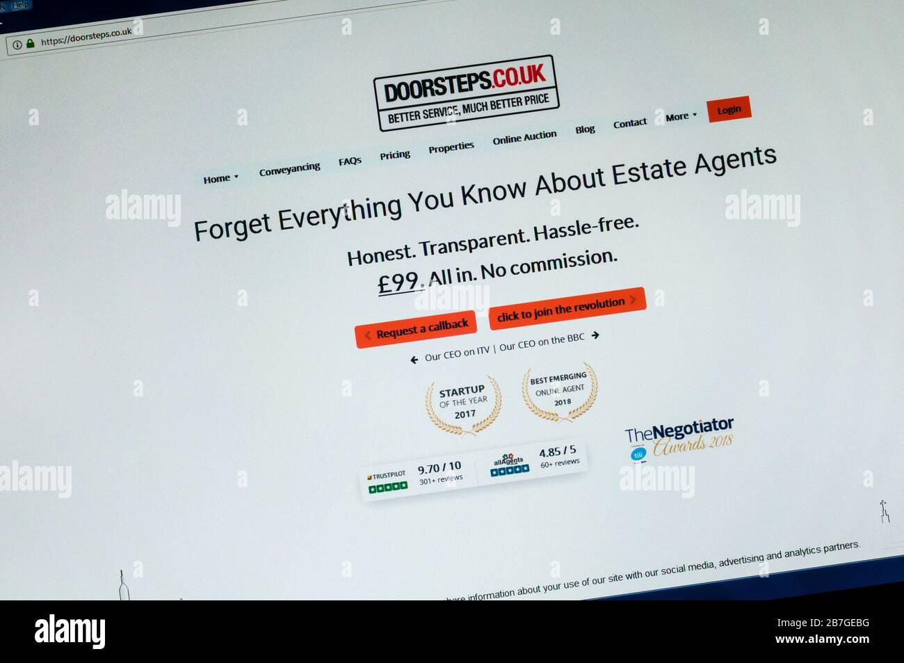 The home page of the website for the Online Estate Agents Doorsteps.co.uk. Stock Photo