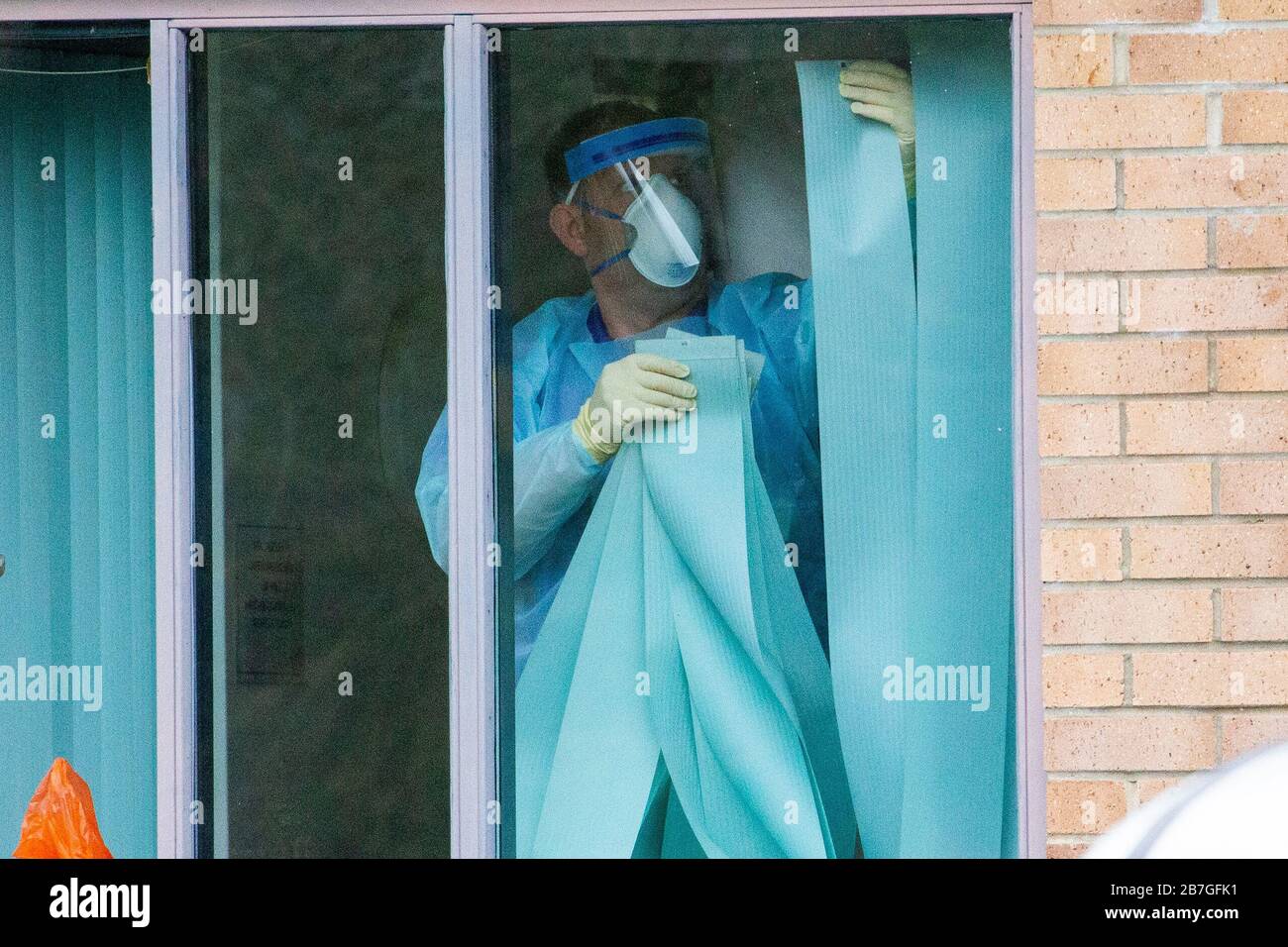 Nhs doctors surgery closed hi-res stock photography and images - Alamy