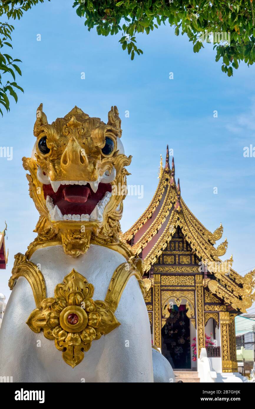 Guardian lion in front of Wat Si Umong Kham, Phayao, Thailand Stock Photo