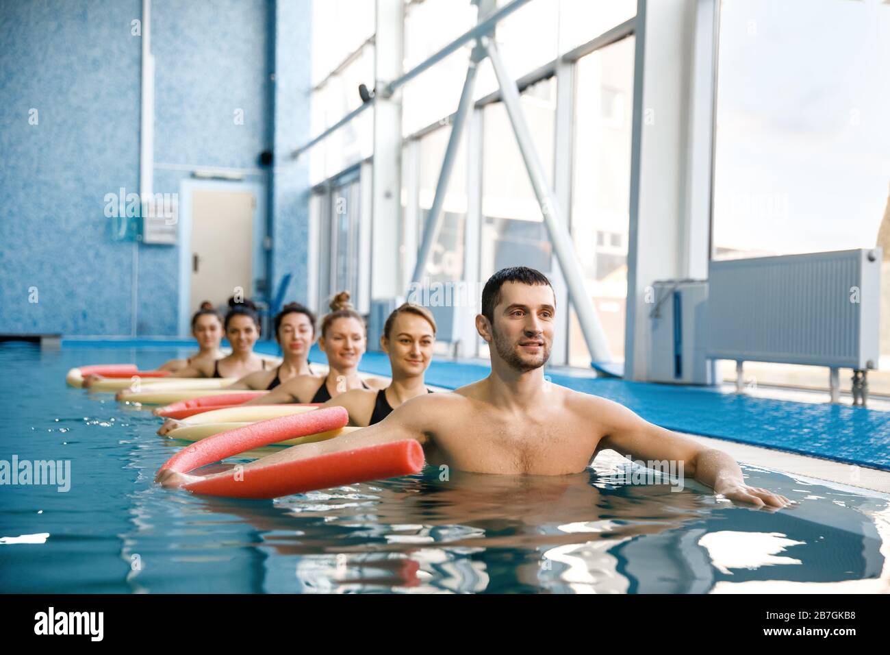 Аквааэробика дома в бассейне