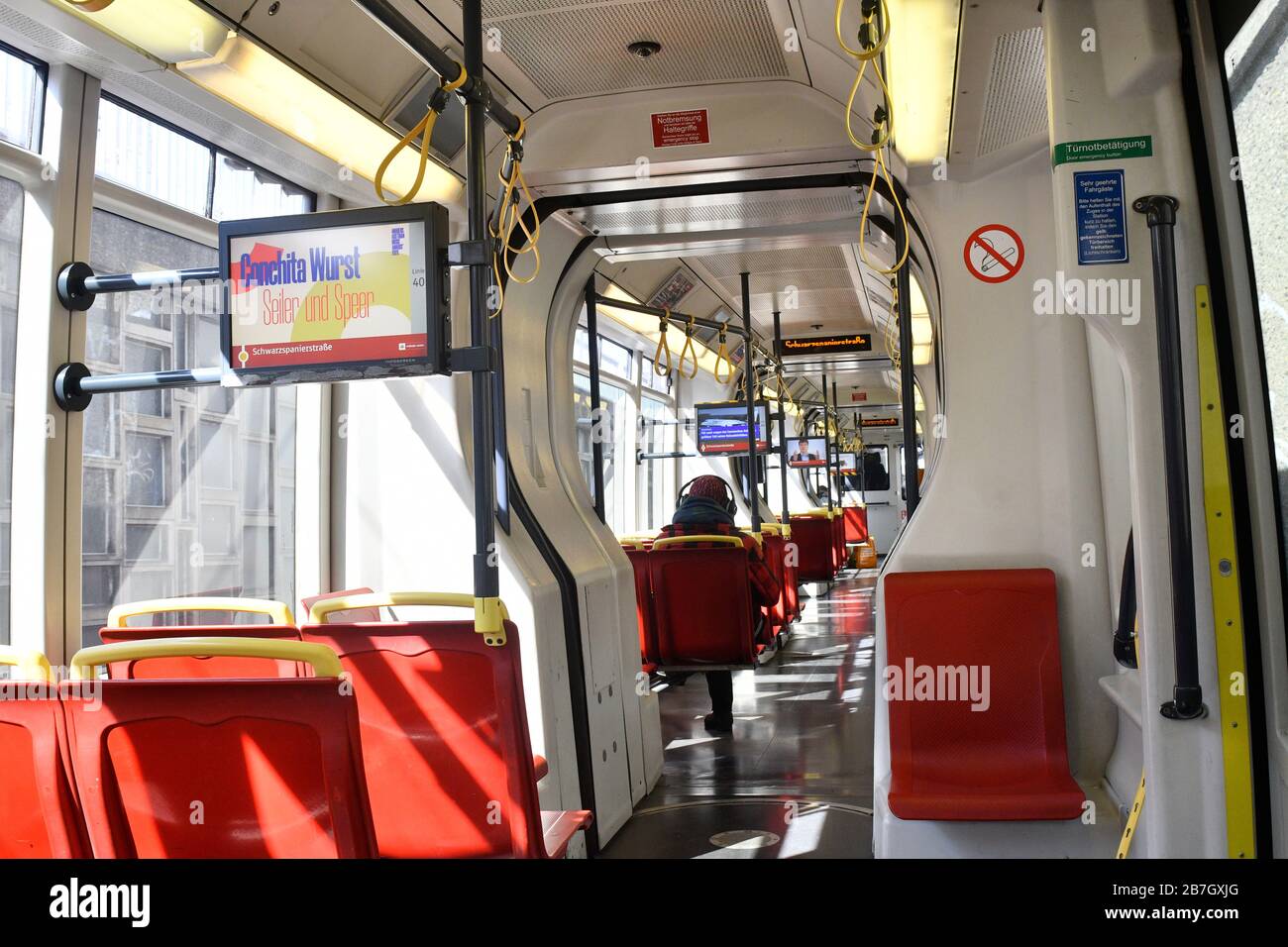 Vienna, Austria. 16th Mar, 2020. The government in Vienna has tightened the measures in the fight against the corona virus and has ordered exit restrictions. There are already police controls in this regard. Trams in the city center are empty.  Credit: Franz Perc / Alamy Live News Stock Photo