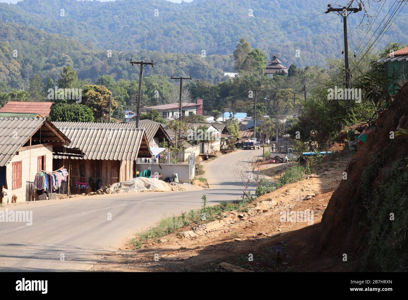 Mae hong son thailand road hi-res stock photography and images - Alamy