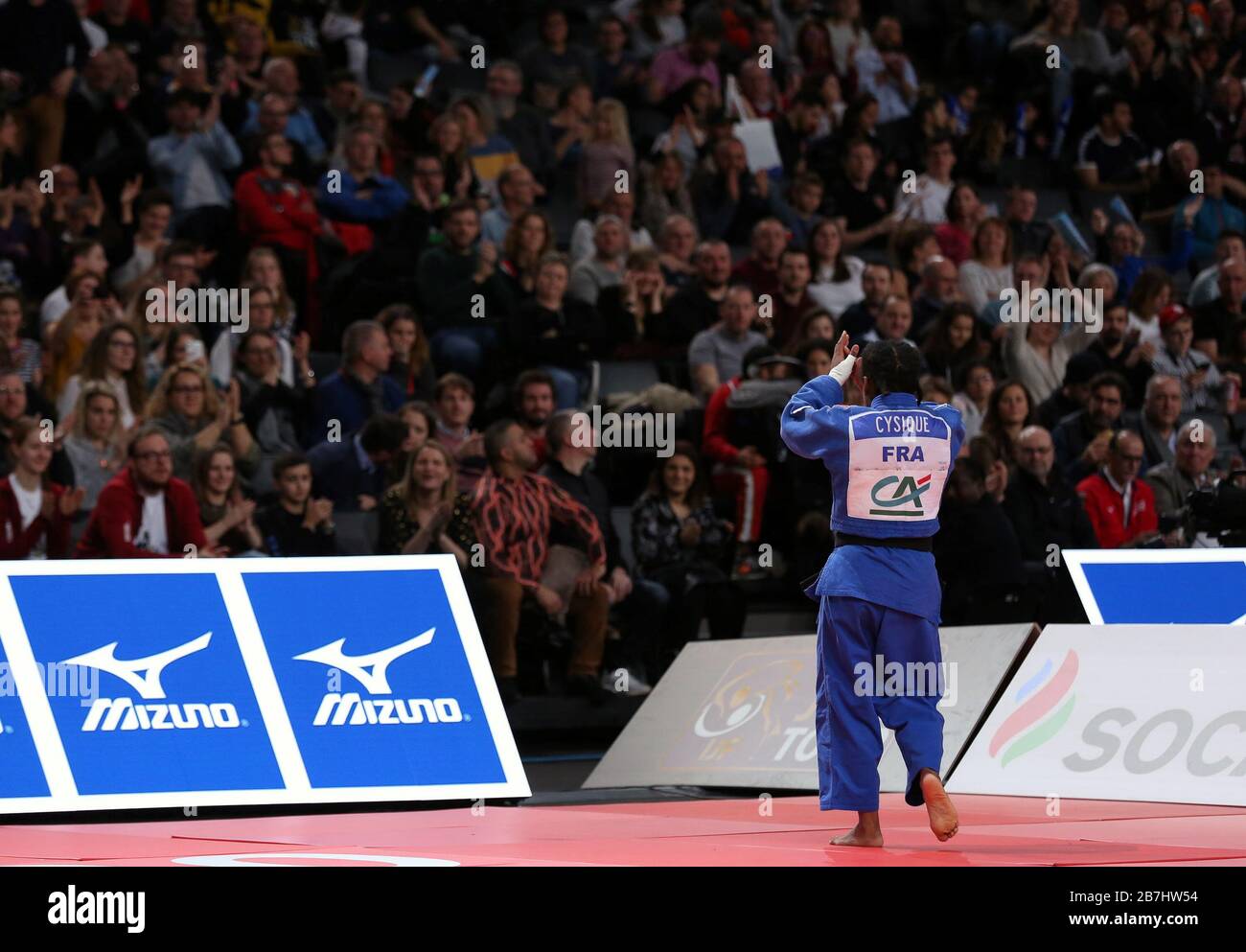 Paris, France - 08th Feb, 2020: Sarah Cysique for France against Tamaoki for Japan, Women's -57 kg, Quarter-Final(Credit: Mickael Chavet) Stock Photo