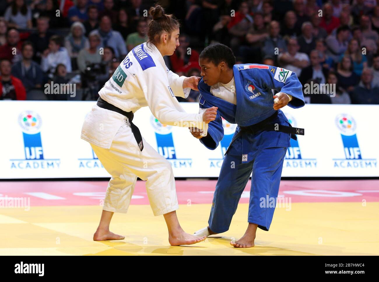 Paris France 08th Feb 2020 Nora Gjakova For Kosovo White Against Sarah Leonie Cysique For France Blue Women S 57 Kg Bronze Medal Match Credit Mickael Chavet Stock Photo Alamy