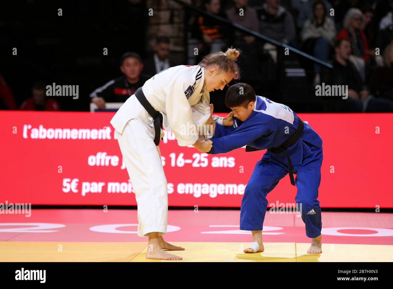 Paris, France - 08th Feb, 2020: Daria Bilodid for Ukraine against Kang for Korea, Women's -48 kg, Quarter-Final (Credit: Mickael Chavet) Stock Photo