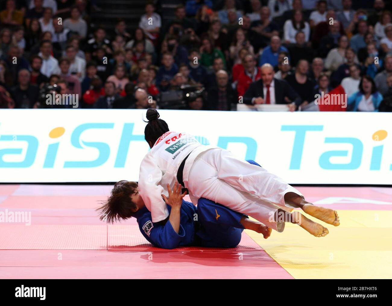 Paris, France - 08th Feb, 2020: Clarisse Agbegnenou for France against Nami Nabekura for Japan, Women's -63 kg, Gold Medal Match (Credit: Mickael Chavet) Stock Photo