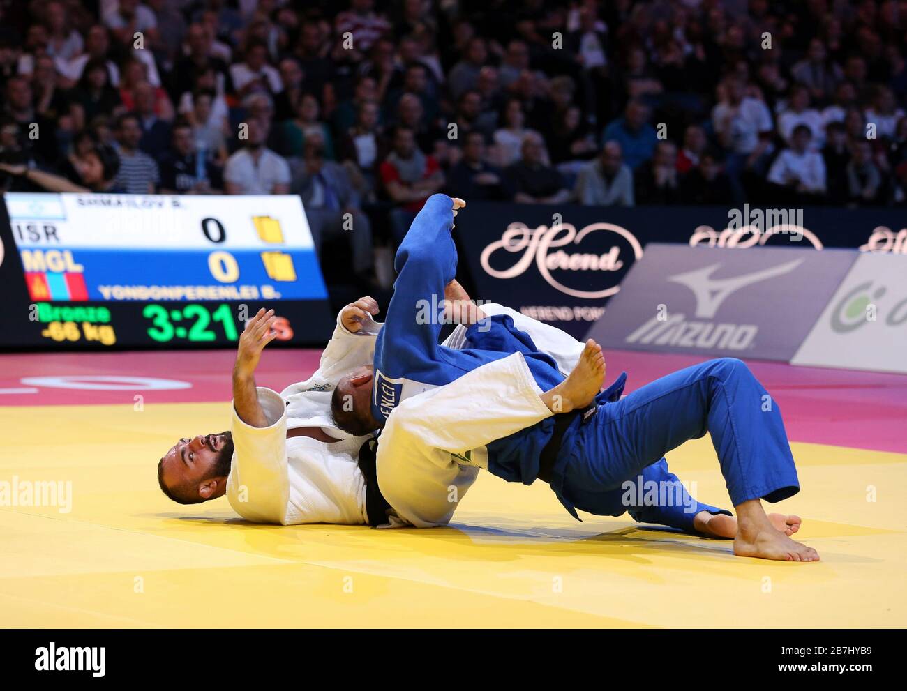 Paris, France - 08th Feb, 2020: Baruch Shmailov for Israel against Baskhuu Yondonperenei for Mongolia, Men's -66 kg, Bronze Medal Match (Credit: Mickael Chavet) Stock Photo