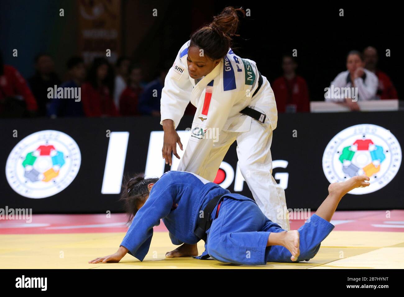 Paris, France - 08th Feb, 2020: Astrid Gneto for France against Carbajal Gamarra for Peru, Women's -52 kg, Round two (Credit: Mickael Chavet) Stock Photo