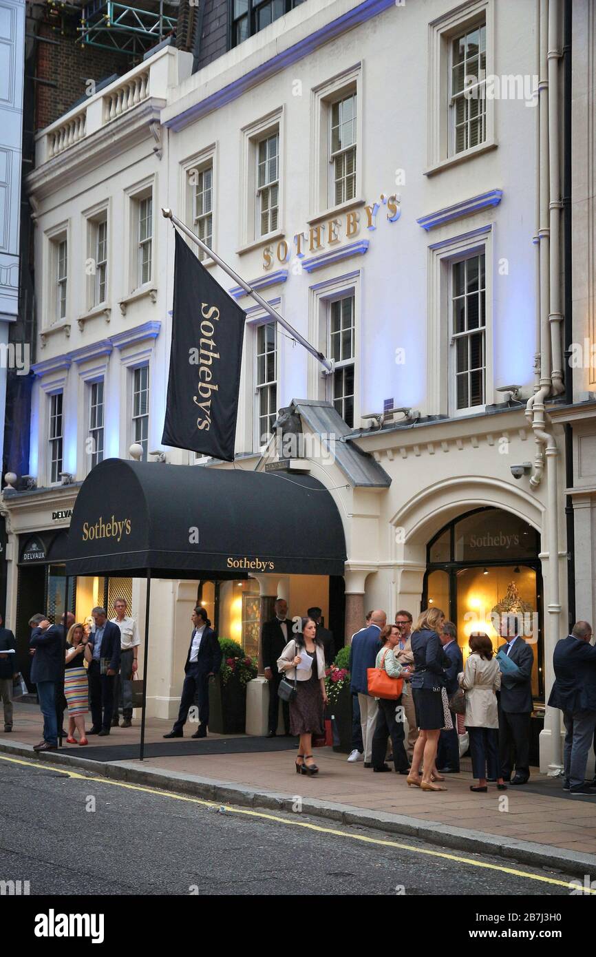 Delvaux Store, New Bond Street, London, England, UK, GB Stock Photo - Alamy