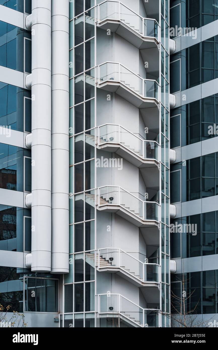 Building architecture stairs hi-res stock photography and images - Alamy