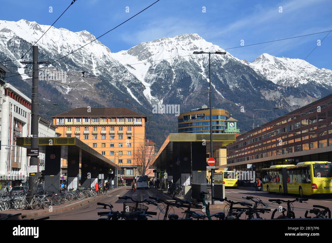 Bus Innsbruck High Resolution Stock Photography And Images Alamy 
