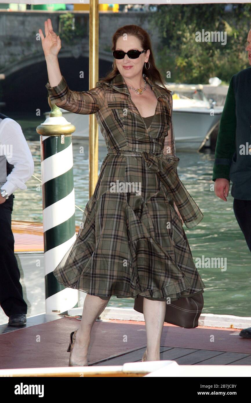 Venice, 07/09/2006. 63rd Venice Film Festival. Actress Meryl Streep arrives at the Hotel Excelsior in Venice Lido. Stock Photo