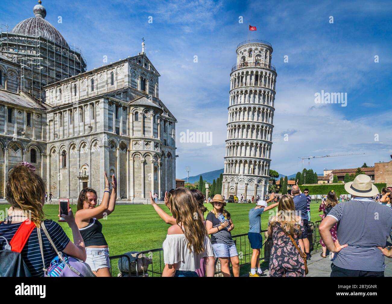 the campanile, the freestanding bell tower of Pisa Cathedral in the Piazza dei Miracoli, the iconic Leaning Tower of Pisa, Tuscany, Italy Stock Photo