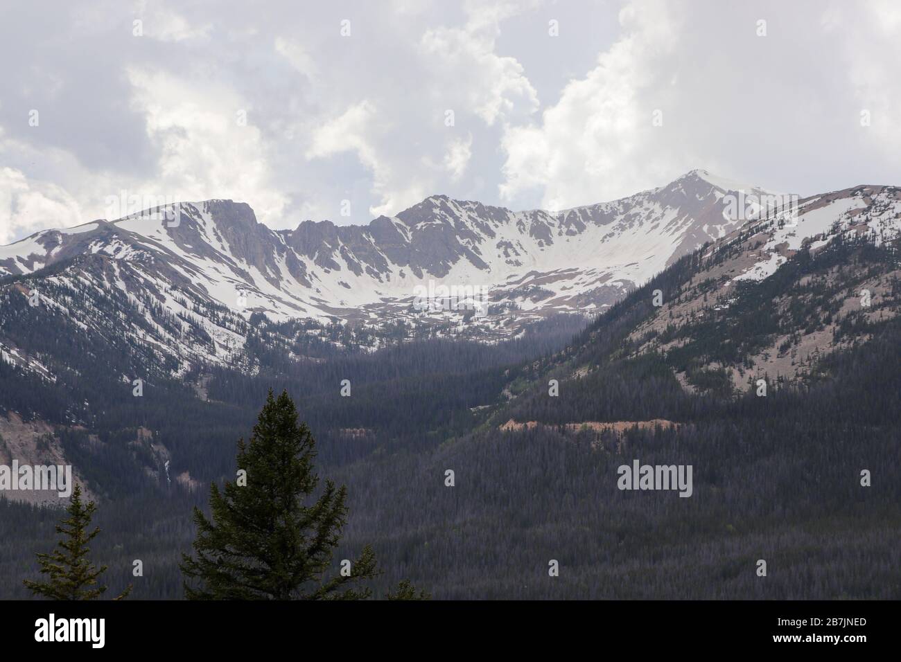 Panoramic photo mountains covered hi-res stock photography and images ...