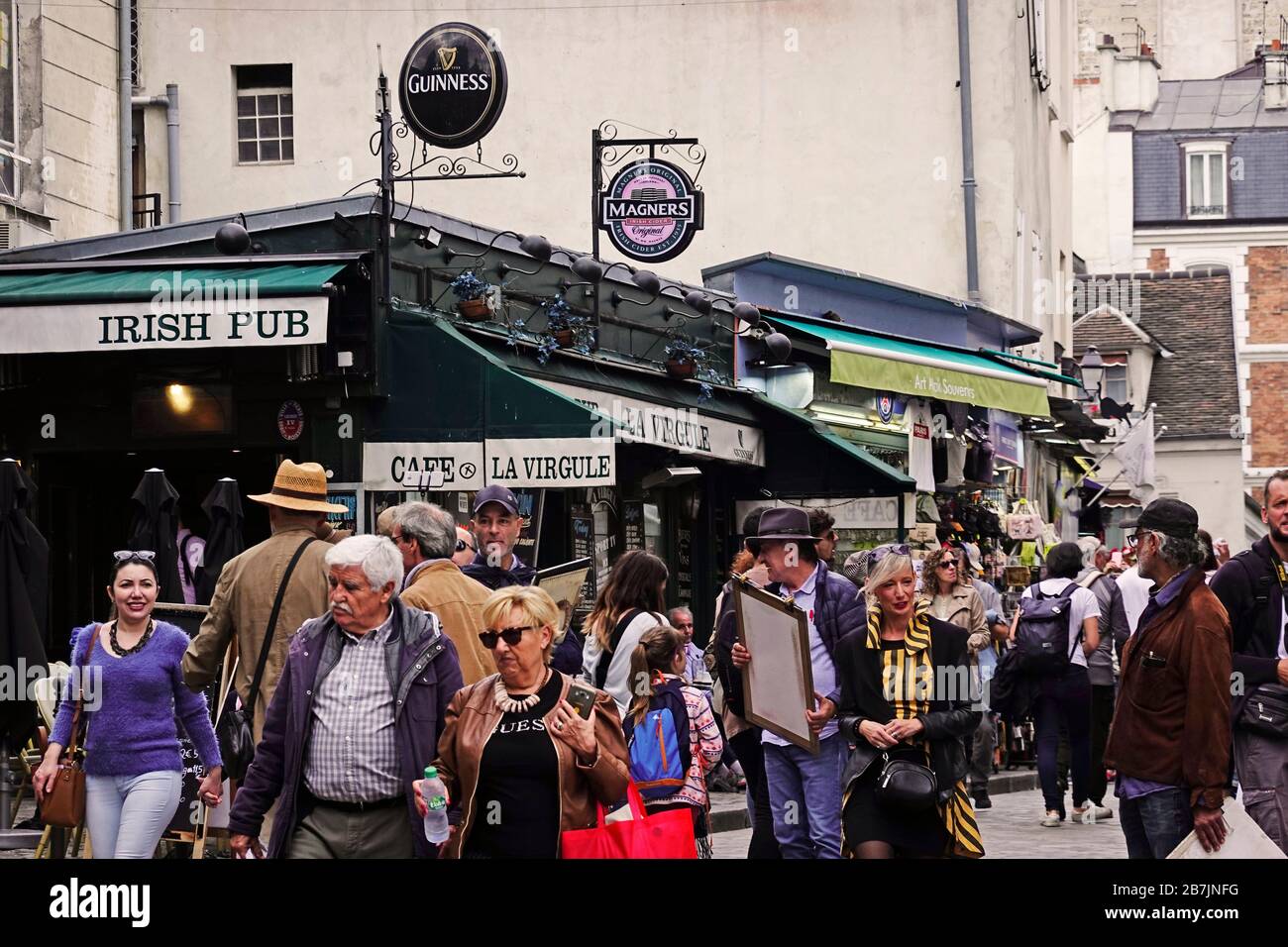 Irish pub Montmartre Paris France Stock Photo Alamy