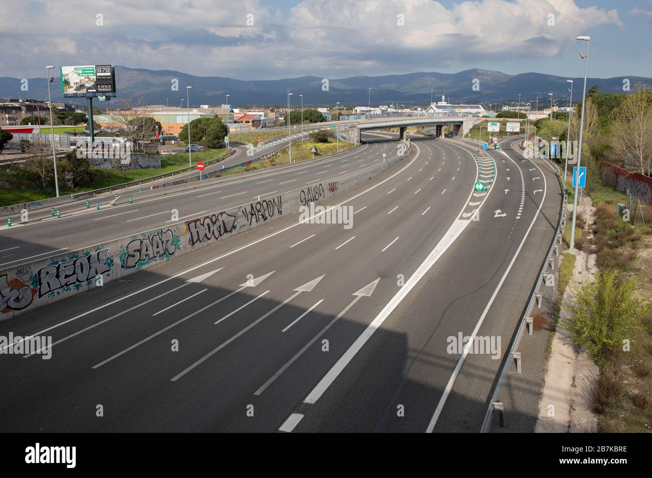 Madrid, Spain. 15th Mar, 2020. A view of one of the main Highways (A6) in Collado Villalba.To avoid the spread of Covid 19 (coronavirus), Government declared state of alarm in the country to restrict the social contact and to protect the health of all the citizens. Madrid is Covid 19 ground zero, with 75% of total death due to virus and almost half of the total cases around eight thousand people infected in Spain. Credit: SOPA Images Limited/Alamy Live News Stock Photo