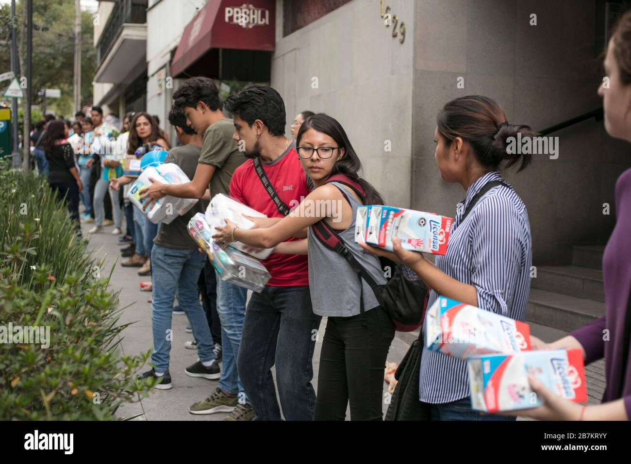Volunteers helping after Mexico City earthquake Stock Photo