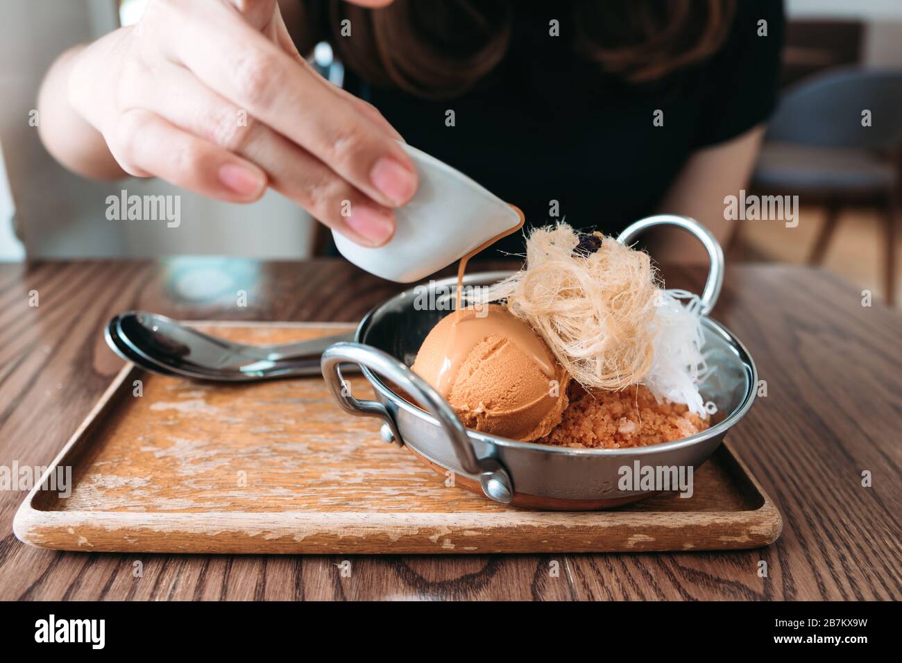 A Woman Pouring Syrup Into Thai Tea Ice Cream And Cotton Candy In Cafe Stock Photo Alamy,Electric Grills