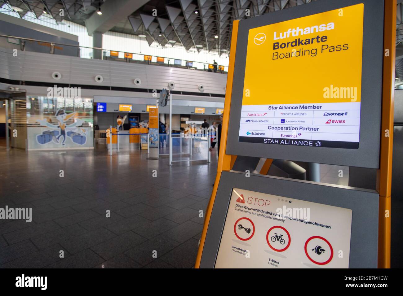 Lufthansa boarding machines, feature, general, border motif, Frankfurt  Airport, ticket halls, on March 16, 2020 in Frankfurt/Germany. | usage  worldwide Stock Photo - Alamy