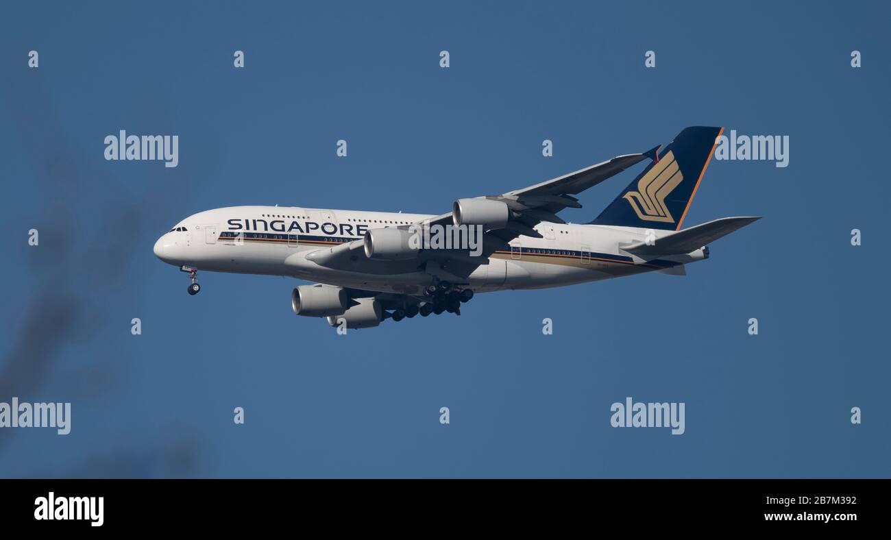 16th March 2020, London, UK. Singapore Airlines Airbus A380 on approach to London Heathrow, arriving from Singapore during escalation of COVID-19 Coronavirus in Europe. Credit: Malcolm Park/Alamy. Stock Photo