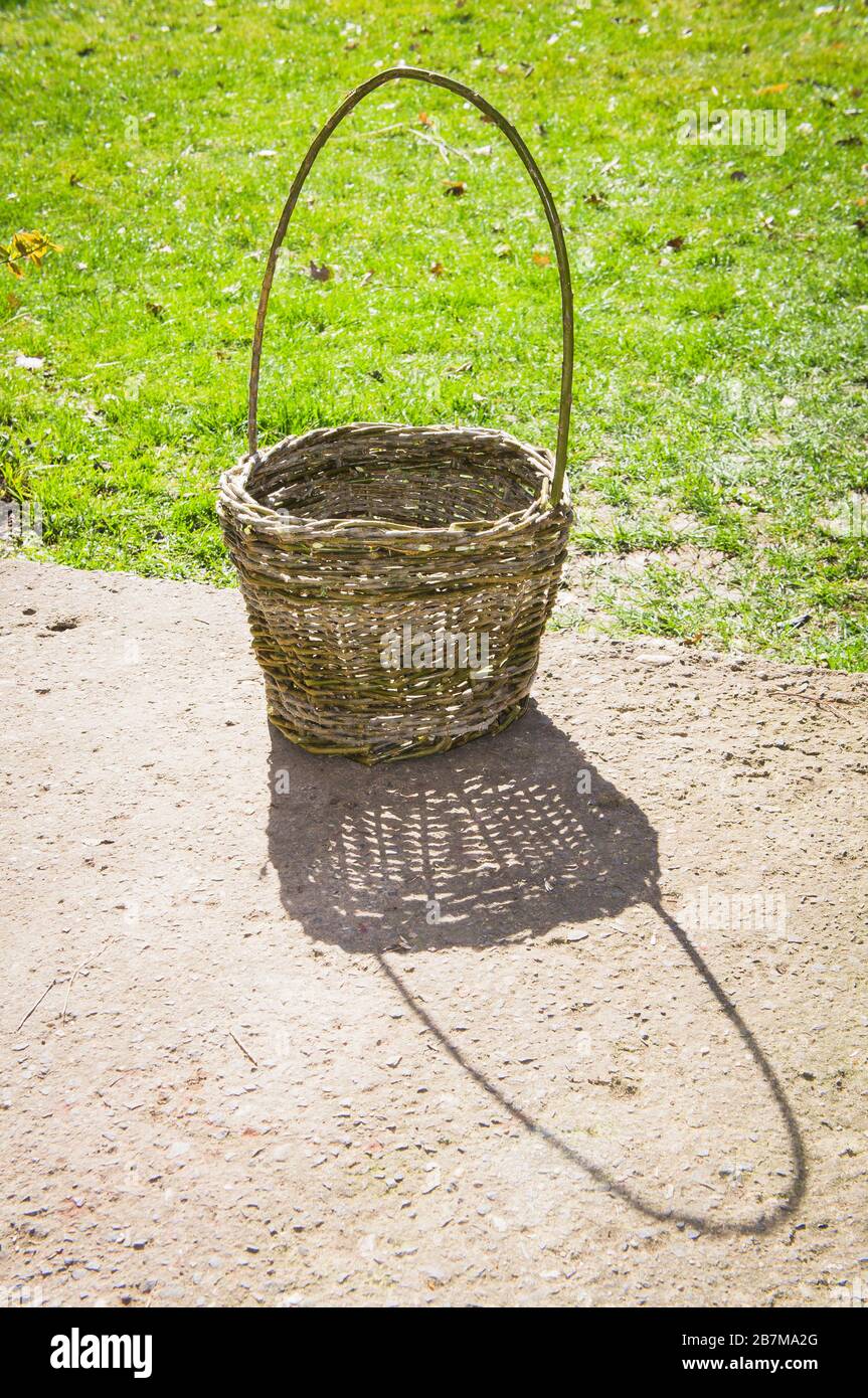 Rods for weaving hires stock photography and images Alamy