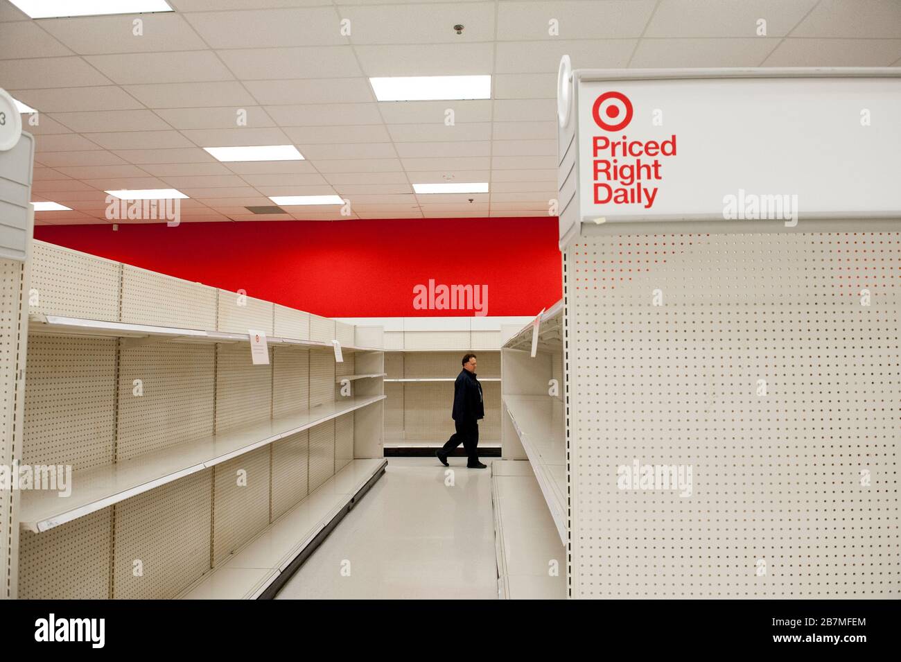Target Inside Empty Empty Shelves Target High Resolution Stock Photography and Images - Alamy