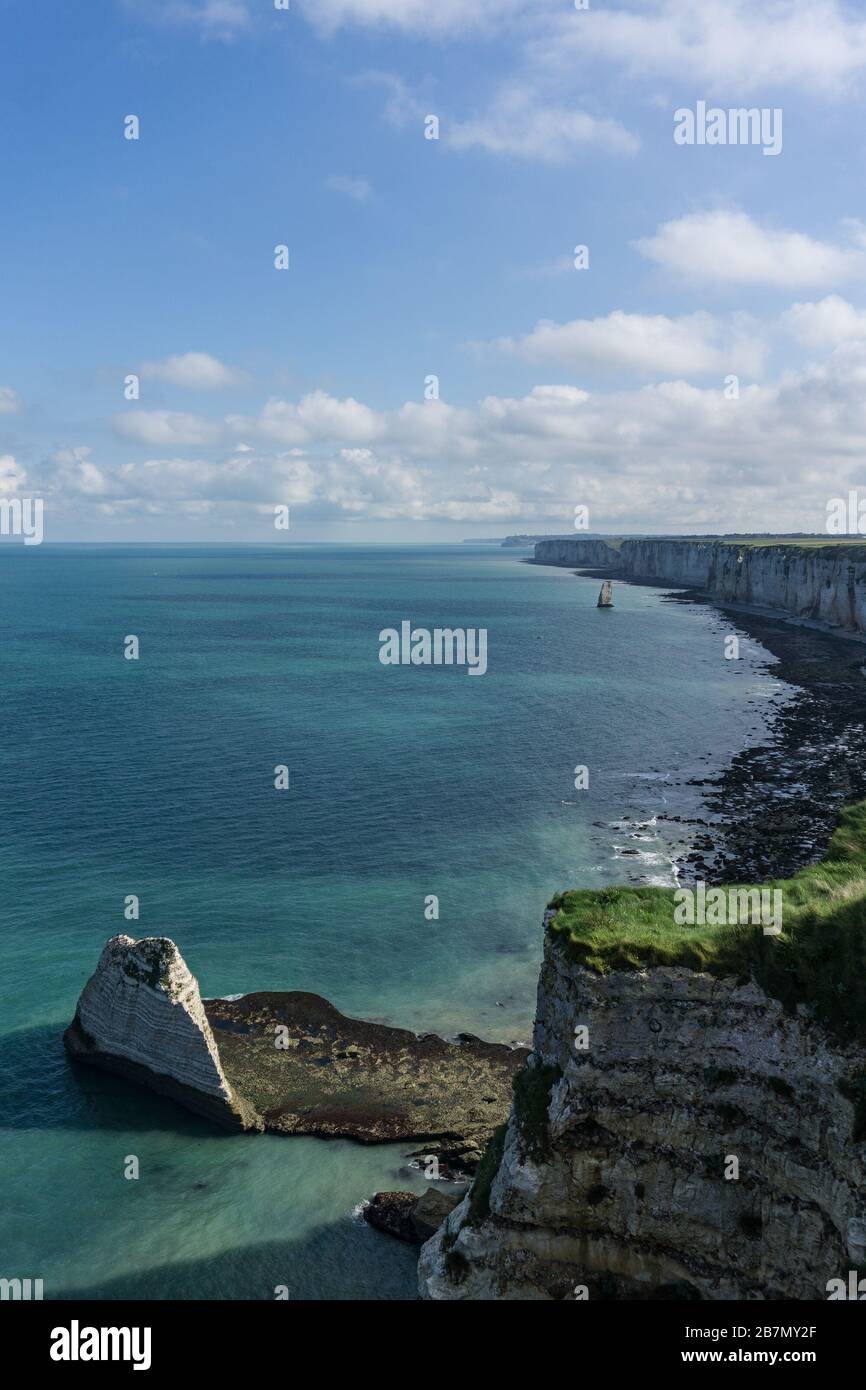 White Chalk Cliffs On The Coast Of The Atlantic Ocean Scenic View Of The Coastline In Normandia In The Town Of Etretat In France French Coastal Stock Photo Alamy