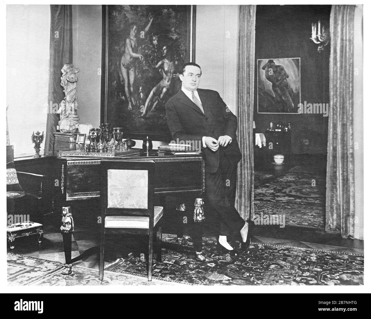 Wolfgang Gurlitt in the study of his gallery at the Potsdamer Strasse, Berlin, c. 1925. Private Collection. Stock Photo