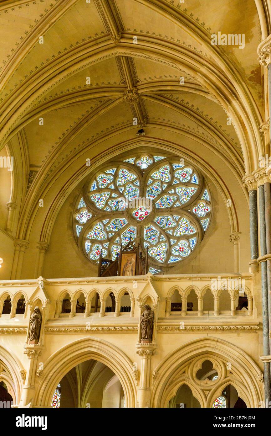 Vaulted glass ceiling hires stock photography and images Alamy
