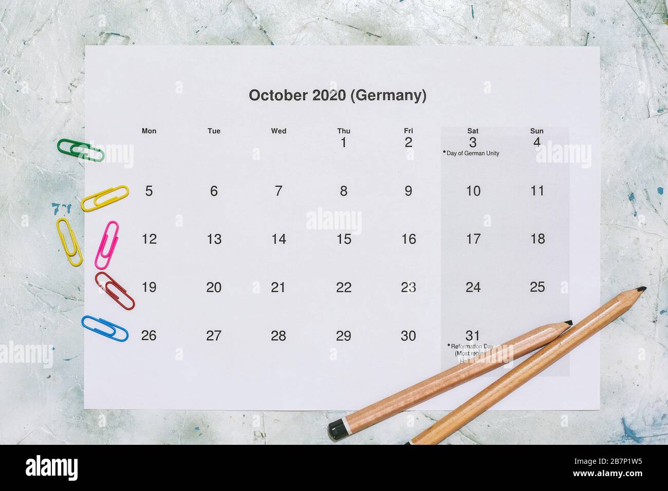 monatskalender-oktober-2020-translation-monthly-october-2020-calendar