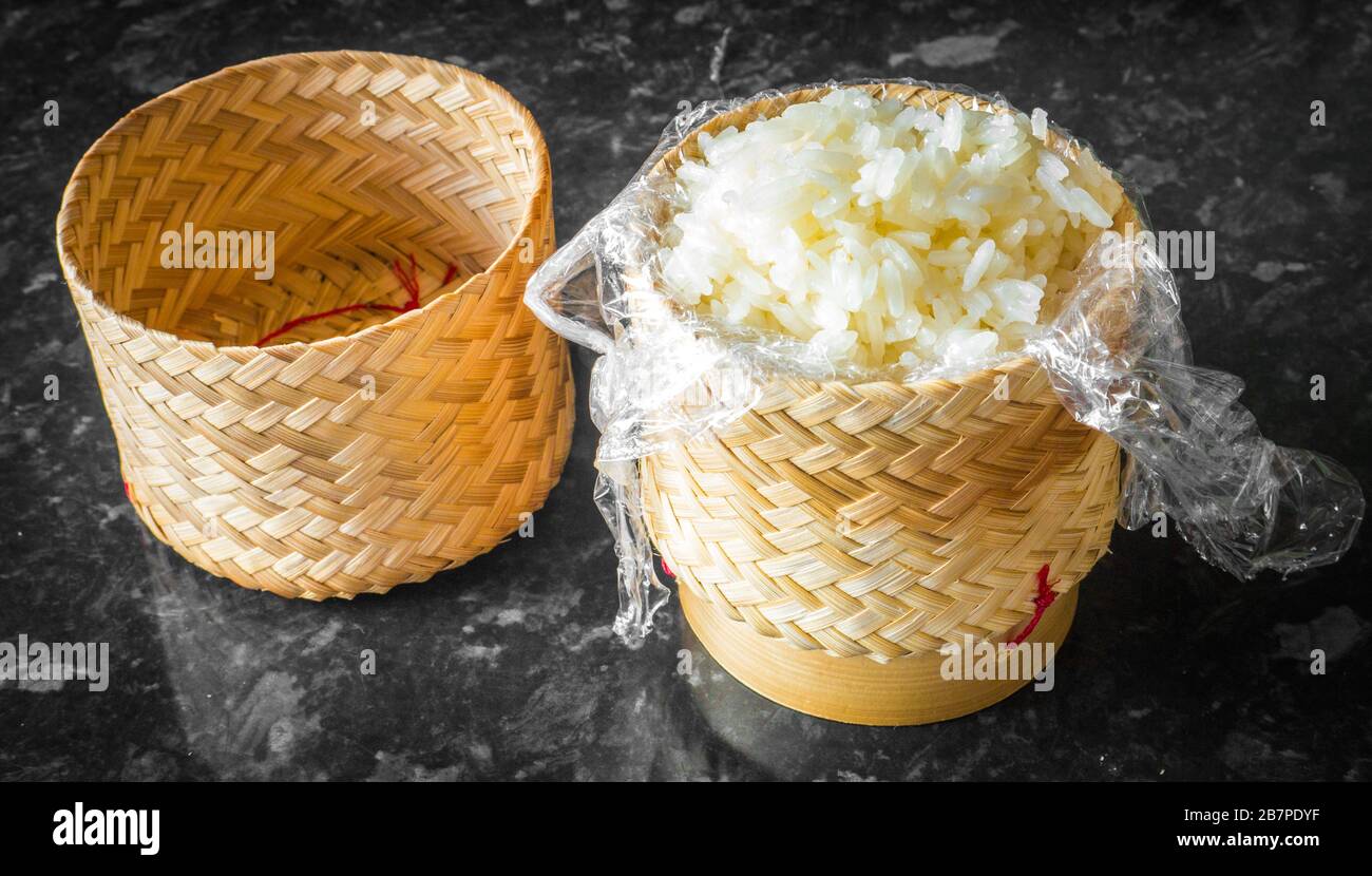 Thai sticky / glutinous rice in a small basket Stock Photo Alamy