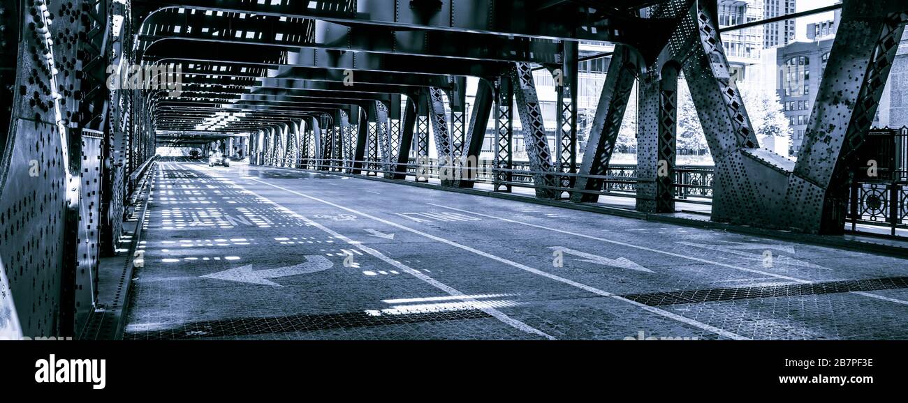 Black and white of Chicago downtown bridge, USA Stock Photo - Alamy